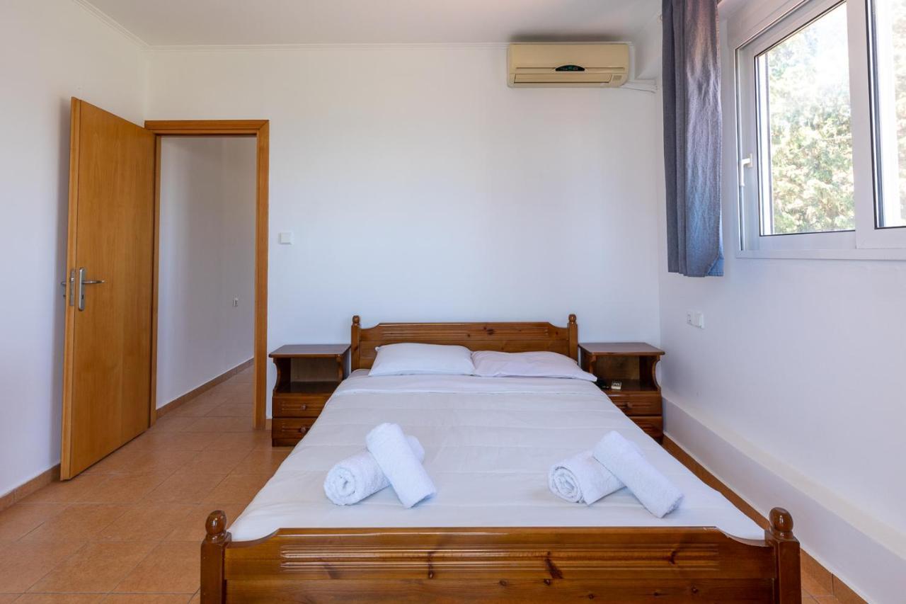 ארכאנגלוס Plastiras Sea View Apartments מראה חיצוני תמונה